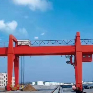 全包式門(mén)式起重機(jī)