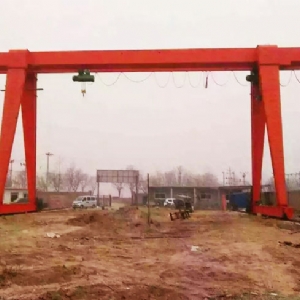 全包式門式起重機(jī)