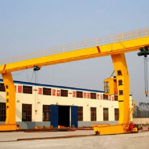 L型門(mén)式起重機(jī)